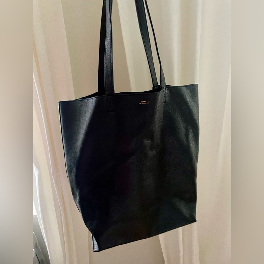 A.P.C. Black “Maiko” Leather Tote Bag - Picture 4 of 10